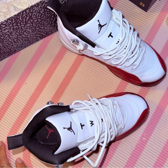 Jordan 12 Retro Mid Cherry - Picture 9 of 10